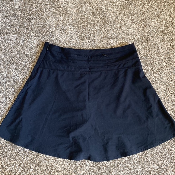 Black Athleta All Day Skort size 8 - Picture 5 of 7